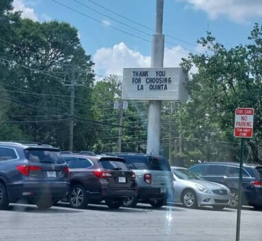 Hotel Parking